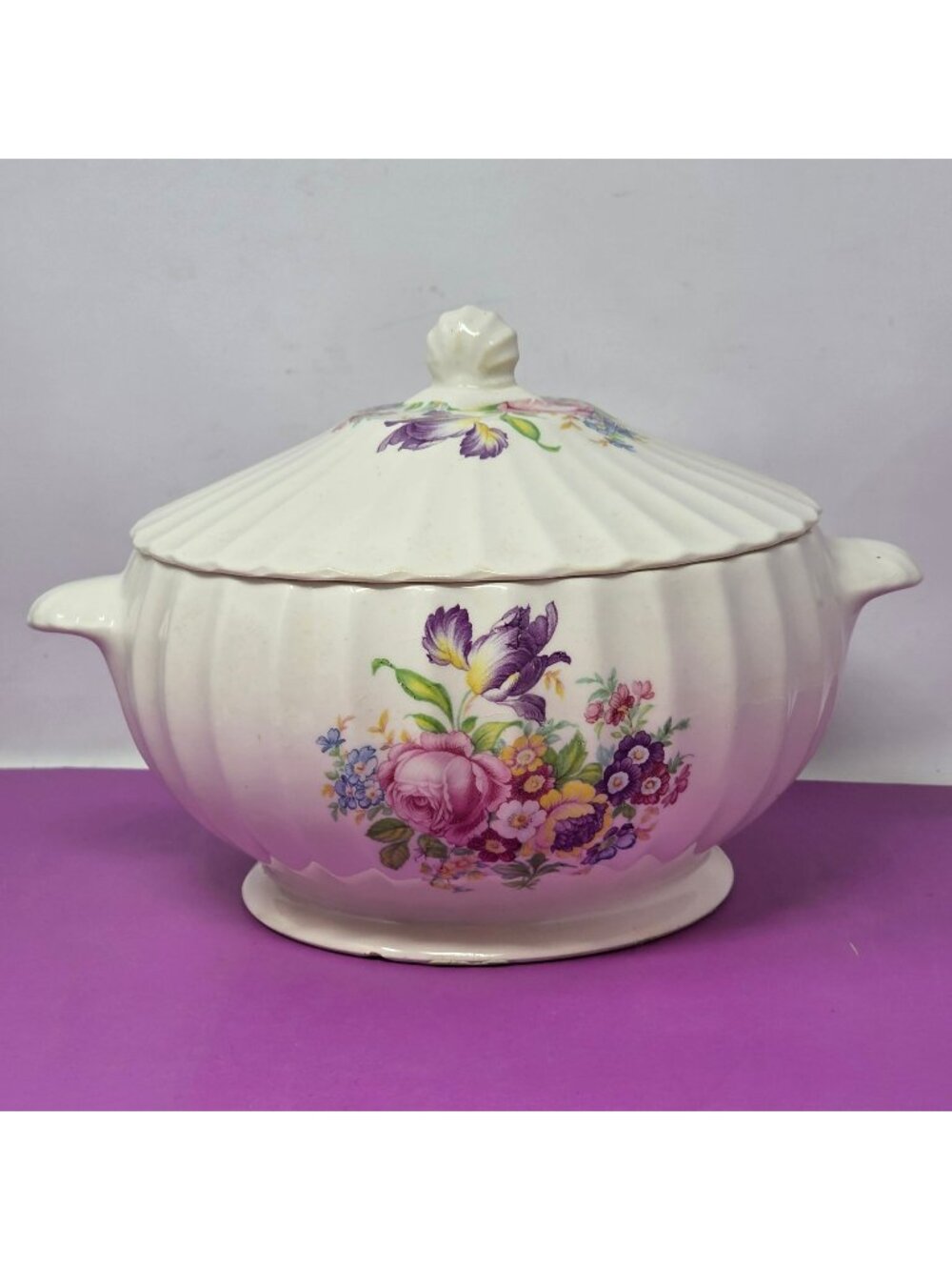 Vintage Limoges Shanlin Rose Covered‎ Soup Tureen Floral Design Ribbed Body USA